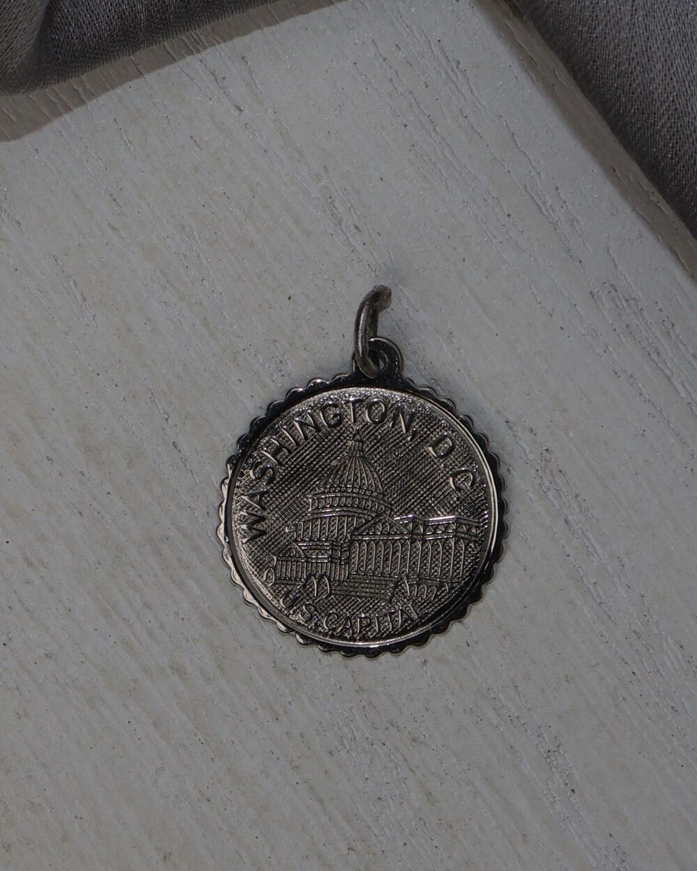 Vintage Sterling Silver Washington DC Us Capital Charm 2.4G / 0.9in